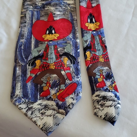 Looney Tunes silk tie - Daffy Duck - Picture 2 of 4